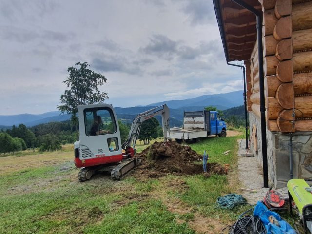 421916379_901256755036652_3230820027073290912_n